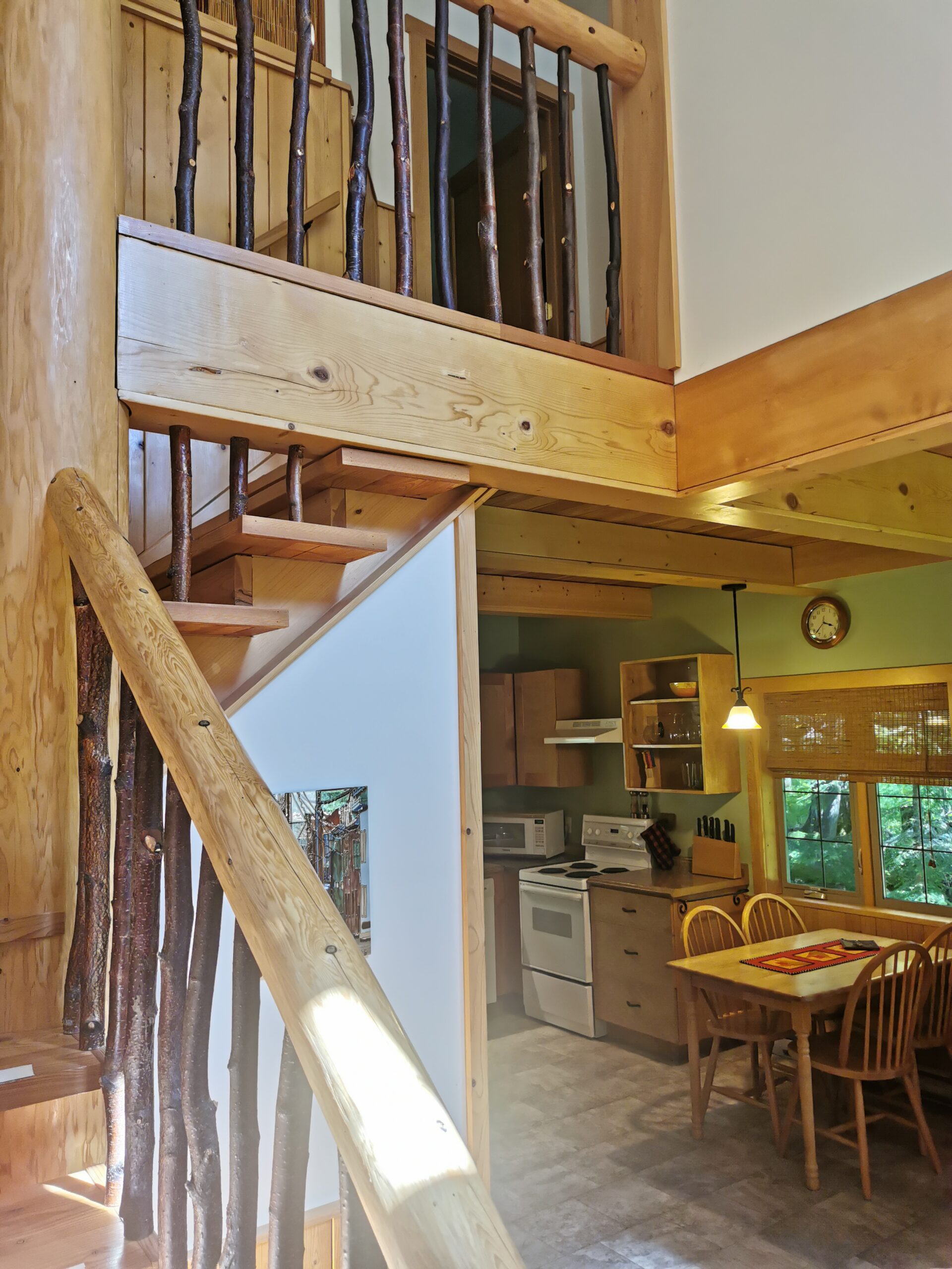 Entrance and kitchen at Kingfisher cabin at Kootenay Lake